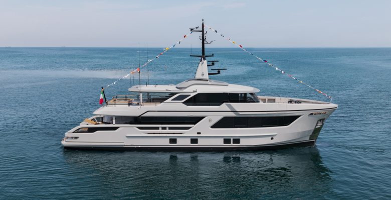 launch of yacht Mon Coeur