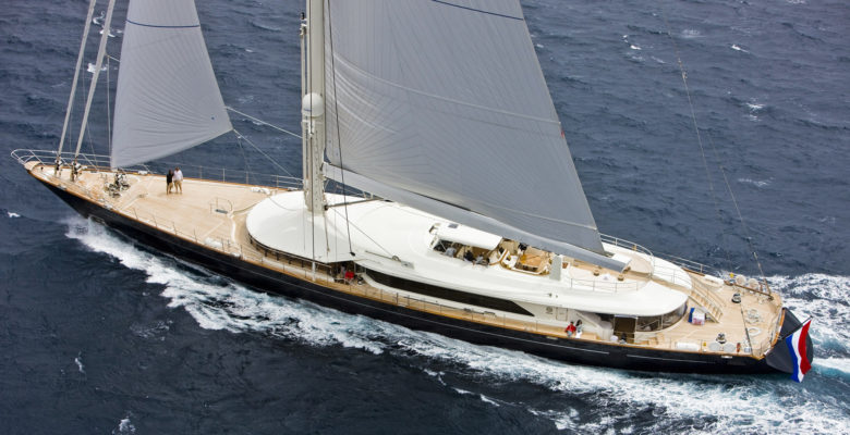 the yacht Bayesian sinking (ex-Salute)