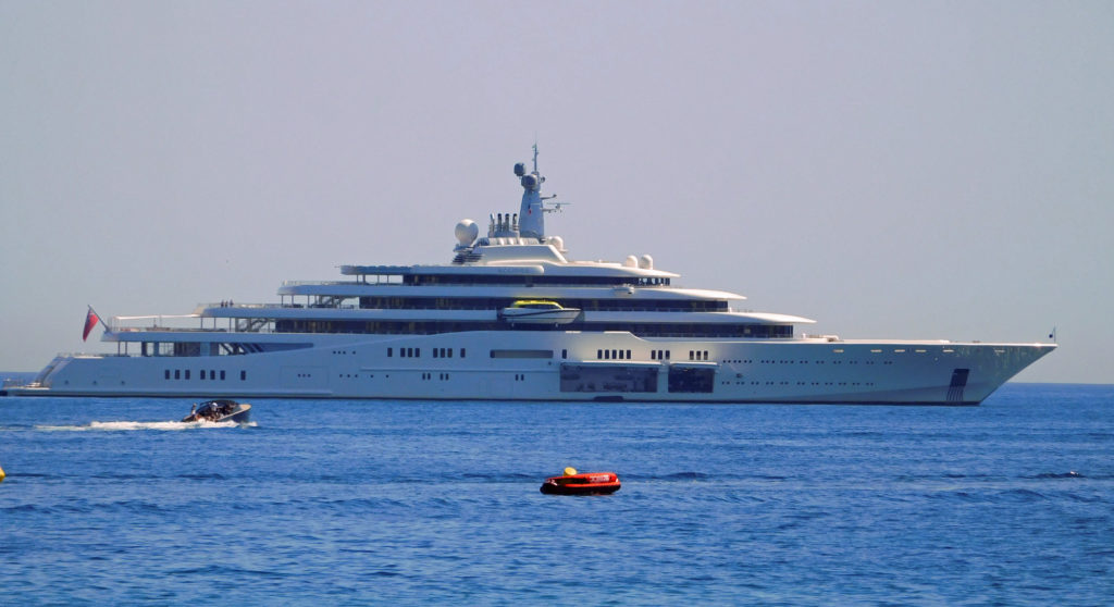 yacht Eclipse