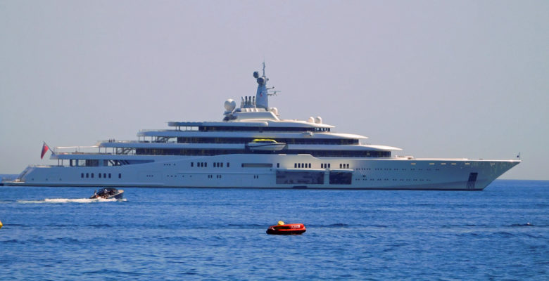 yacht Eclipse